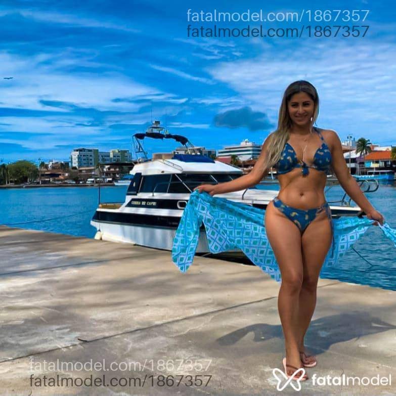 Acompanhante mulher loira (o) de olhos mel - Larissa
