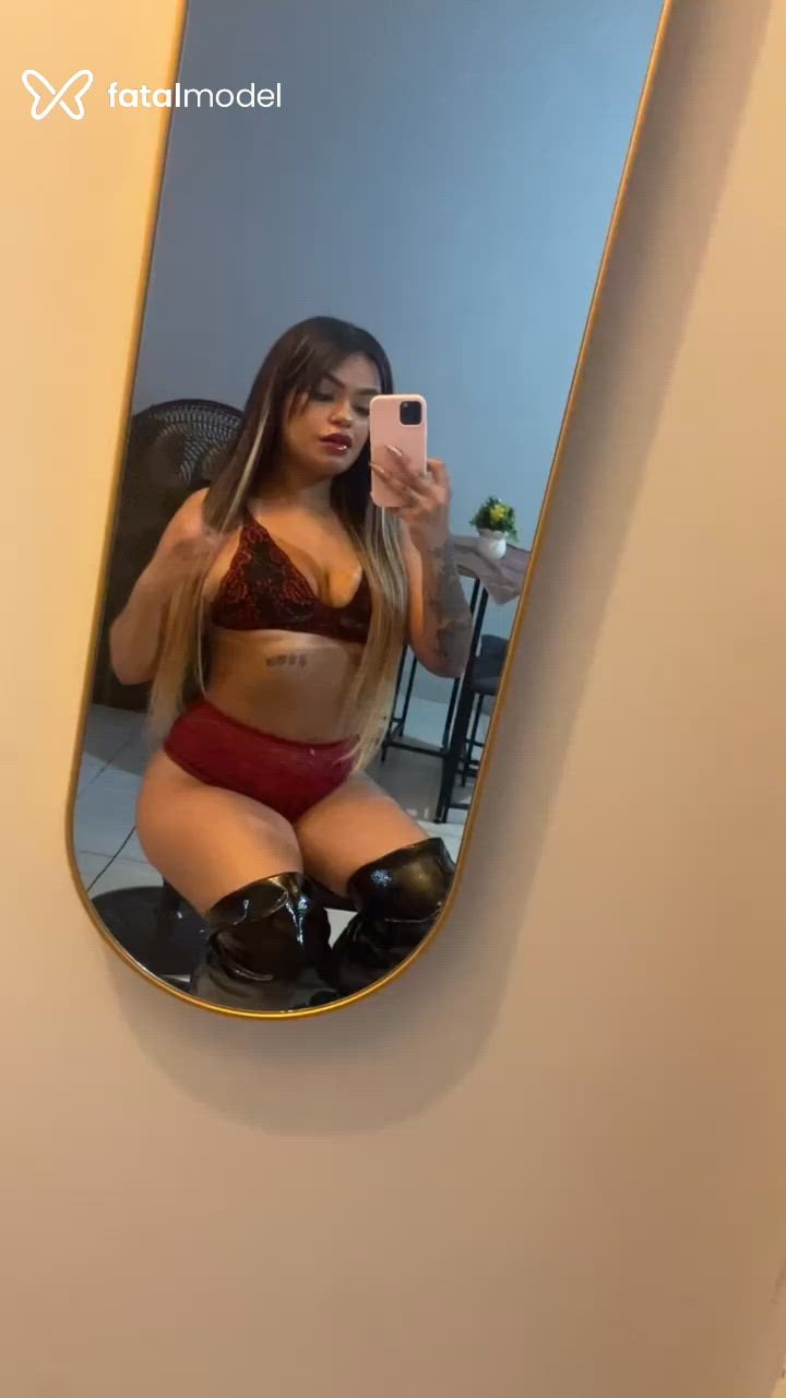 Acompanhante mulher ruiva (o) de olhos castanhos - Jade Vasconcelo Acompanhante mulher ruiva (o) de olhos castanhos - Jade Vasconcelo