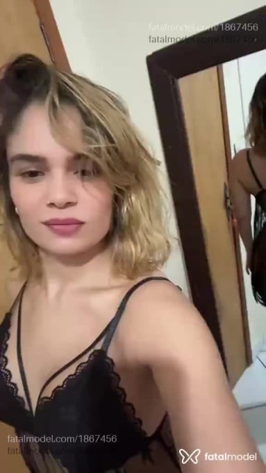 Acompanhante mulher loira (o) de olhos castanhos em Ponta Grossa - Yasmim Garcia