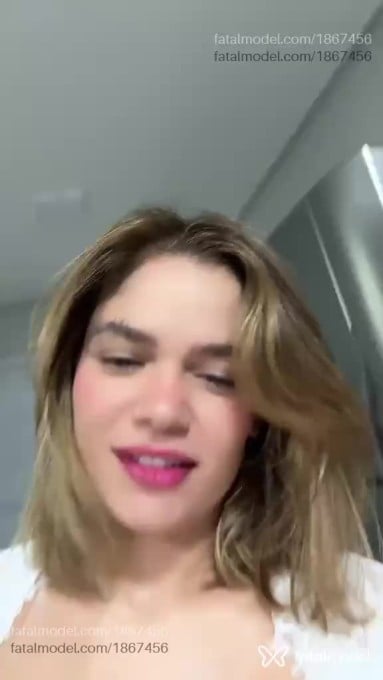 Acompanhante mulher loira (o) de olhos castanhos em Foz do Iguaçu Acompanhante mulher loira (o) de olhos castanhos em Foz do Iguaçu - Yasmim Garcia