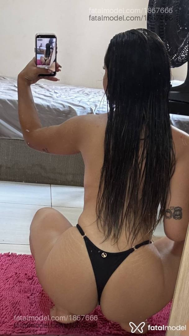 Acompanhante mulher com cabelo castanho de olhos castanhos - Lorena