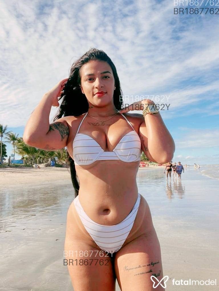 Acompanhante mulher com cabelo castanho de olhos castanhos - Bruna morais Acompanhante mulher com cabelo castanho de olhos castanhos - Bruna morais