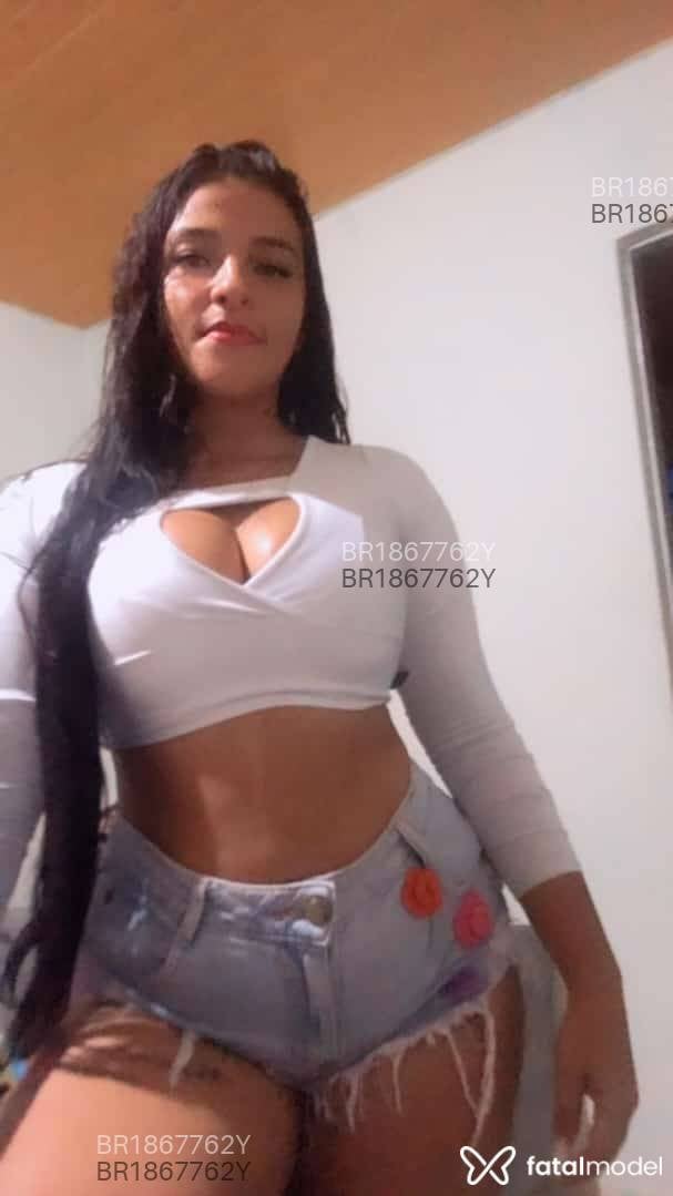 Acompanhante mulher com cabelo castanho de olhos castanhos - Bruna morais Acompanhante mulher com cabelo castanho de olhos castanhos - Bruna morais