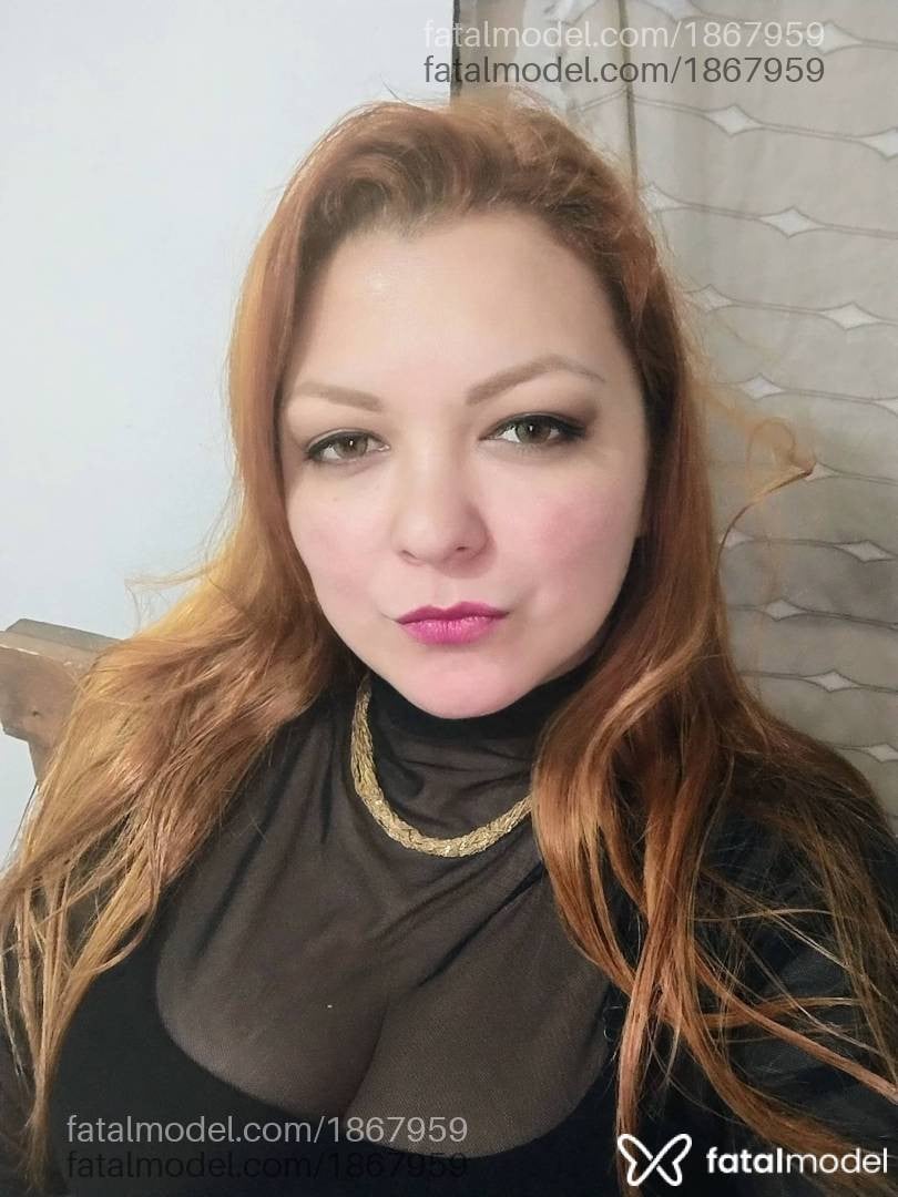 Acompanhante mulher ruiva (o) de olhos mel - Naty Nakashima