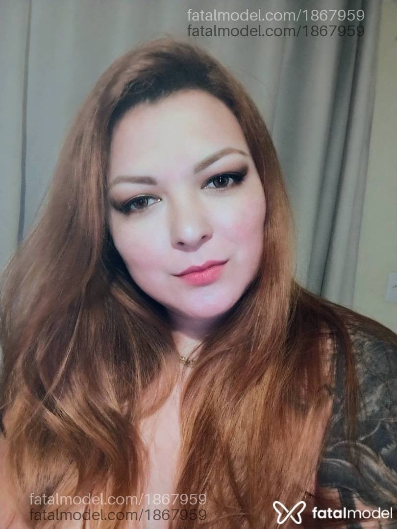 Acompanhante mulher ruiva (o) de olhos mel - Naty Nakashima