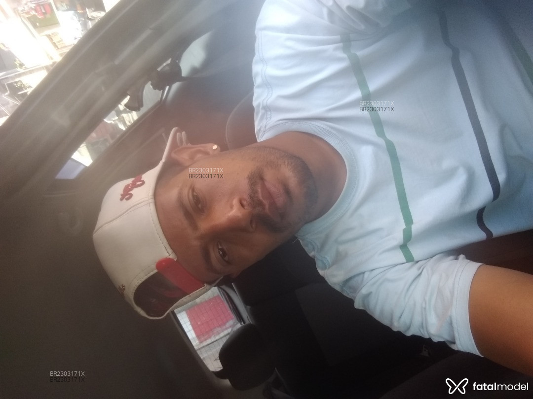 Acompanhante homem morena (o) de olhos pretos em Virtual - Leandro