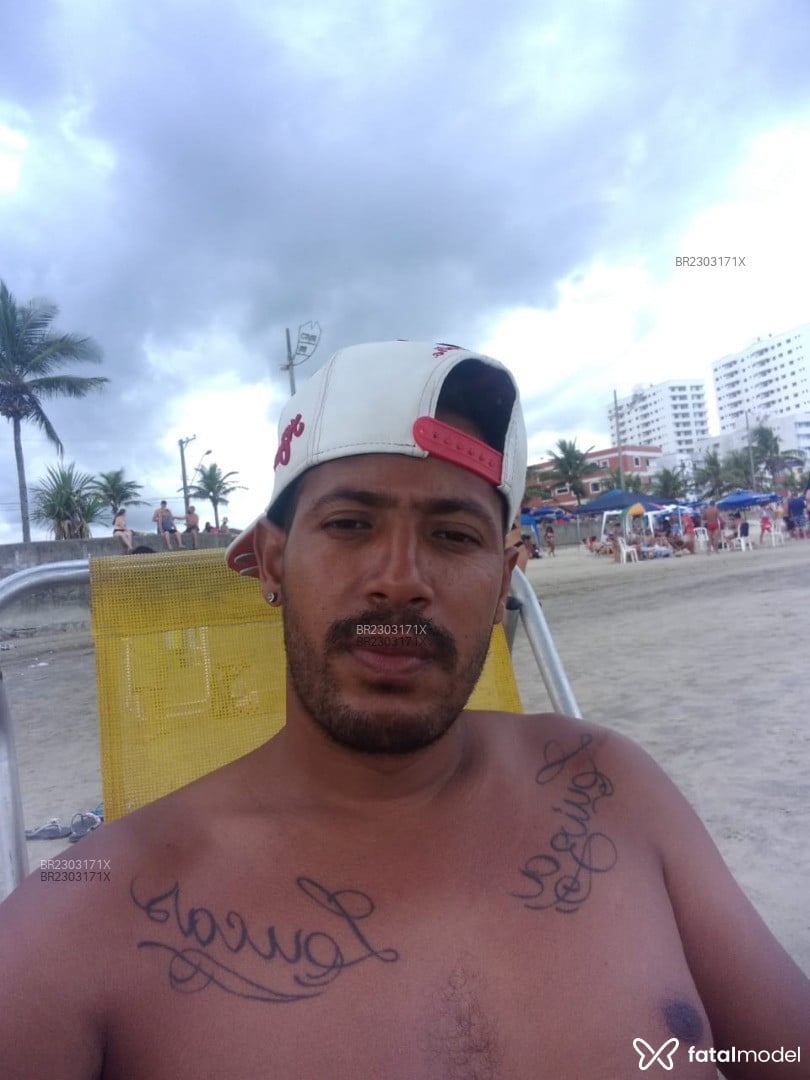 Acompanhante homem morena (o) de olhos pretos em Virtual - Leandro