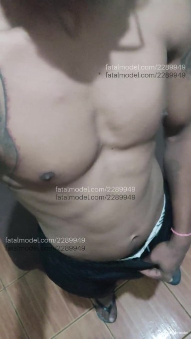 Acompanhante homem morena (o) de olhos castanhos em Virtual - Slcll