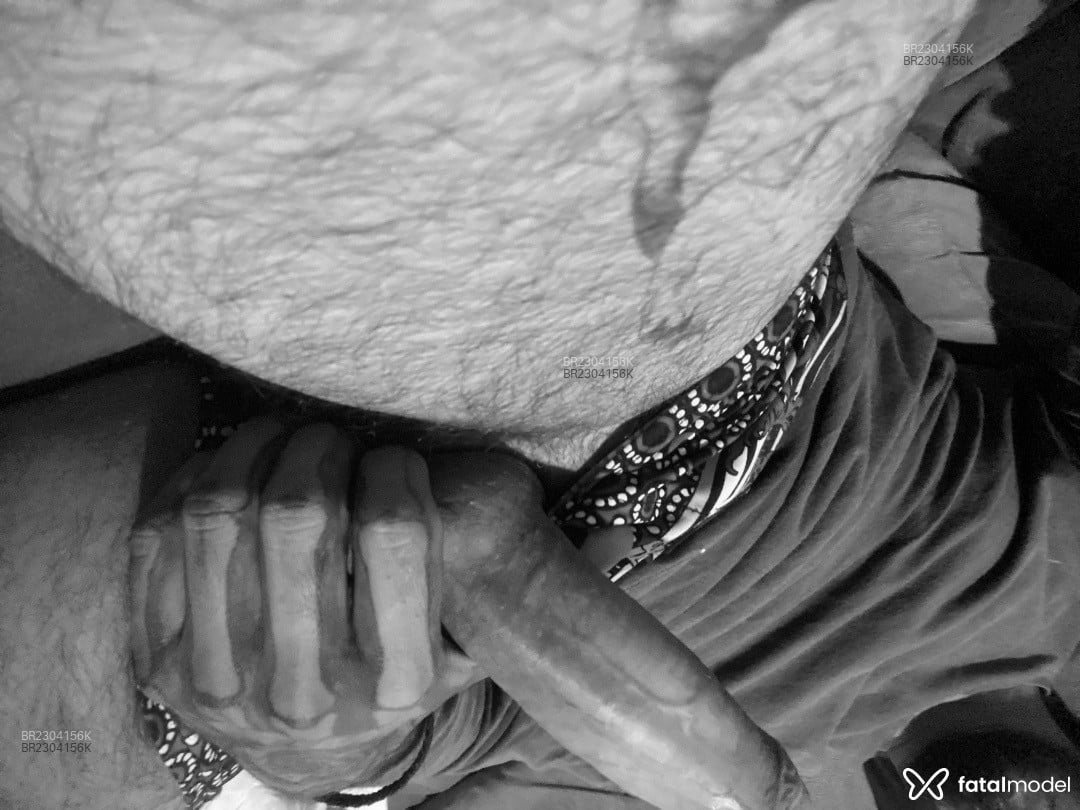 Acompanhante homem morena (o) de olhos castanhos em Joinville - Ogutto