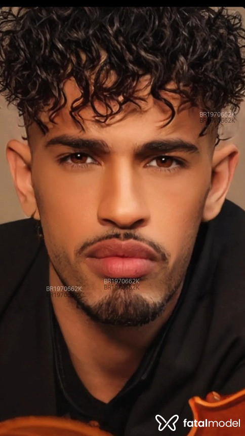 Acompanhante homem morena (o) de olhos castanhos em São Paulo Acompanhante homem morena (o) de olhos castanhos em São Paulo - Henrique Ferraz
