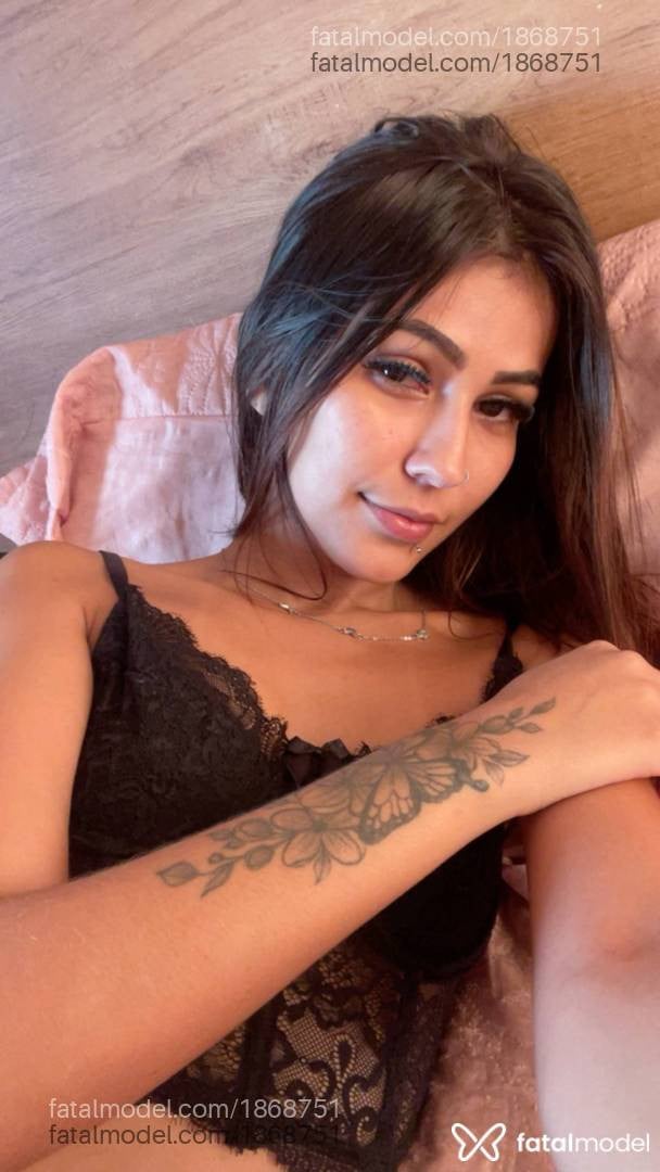 Acompanhante mulher morena (o) de olhos castanhos em Macaé - Sofia Fonseca