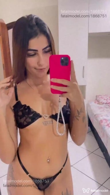 Acompanhante mulher morena (o) de olhos castanhos em Macaé - Sofia Fonseca