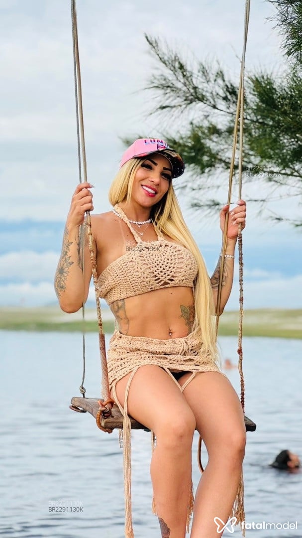 Acompanhante mulher loira (o) de olhos verdes em Blumenau - Lorrane