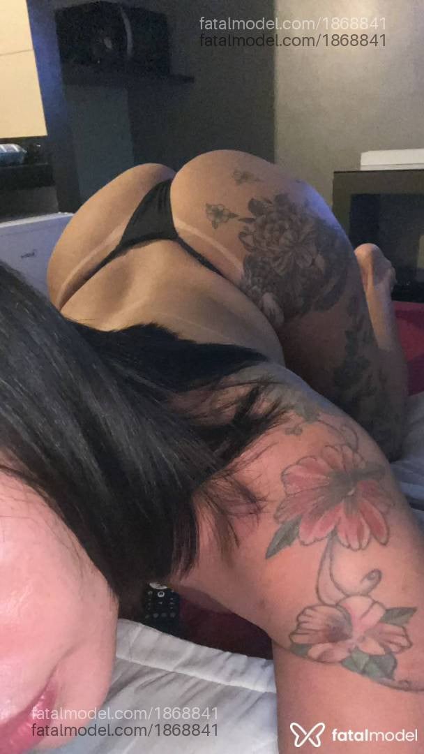 Acompanhante mulher trans morena (o) de olhos castanhos em Caruaru - Luana Lisboa