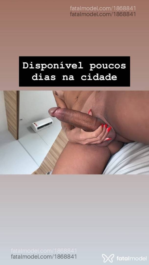 Acompanhante mulher trans morena (o) de olhos castanhos - Luana Lisboa