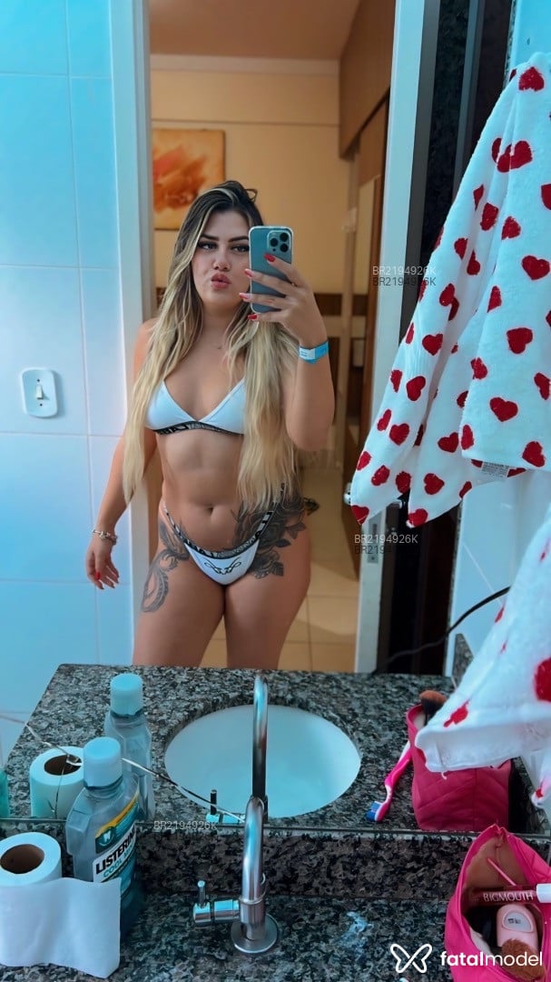 Acompanhante mulher loira (o) de olhos castanhos em São Carlos - Bianca Souza