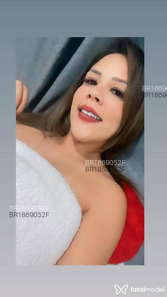 Acompanhante mulher morena (o) de olhos castanhos - Renata Bittencourt Acompanhante mulher morena (o) de olhos castanhos - Renata Bittencourt