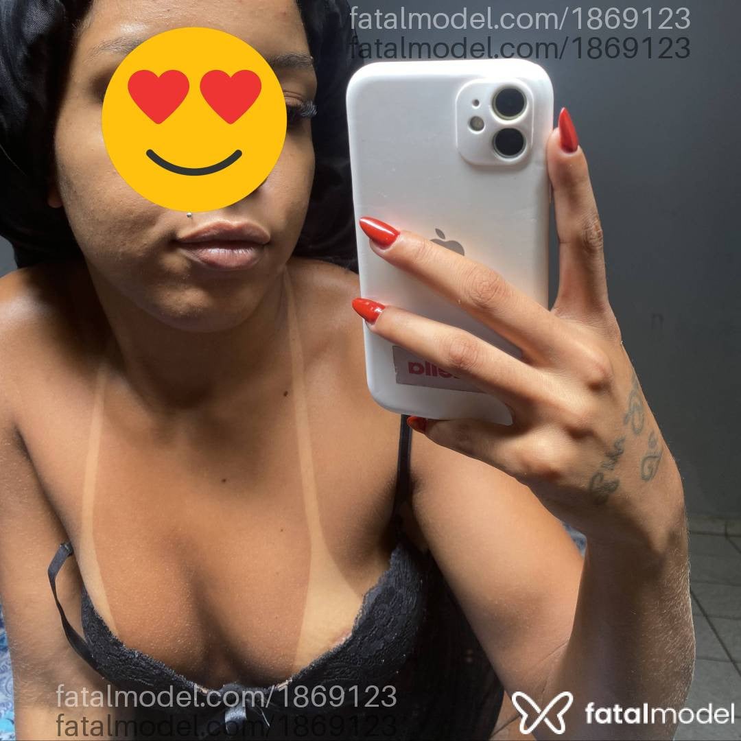 Acompanhante mulher morena (o) de olhos pretos em Juiz de Fora - Sol