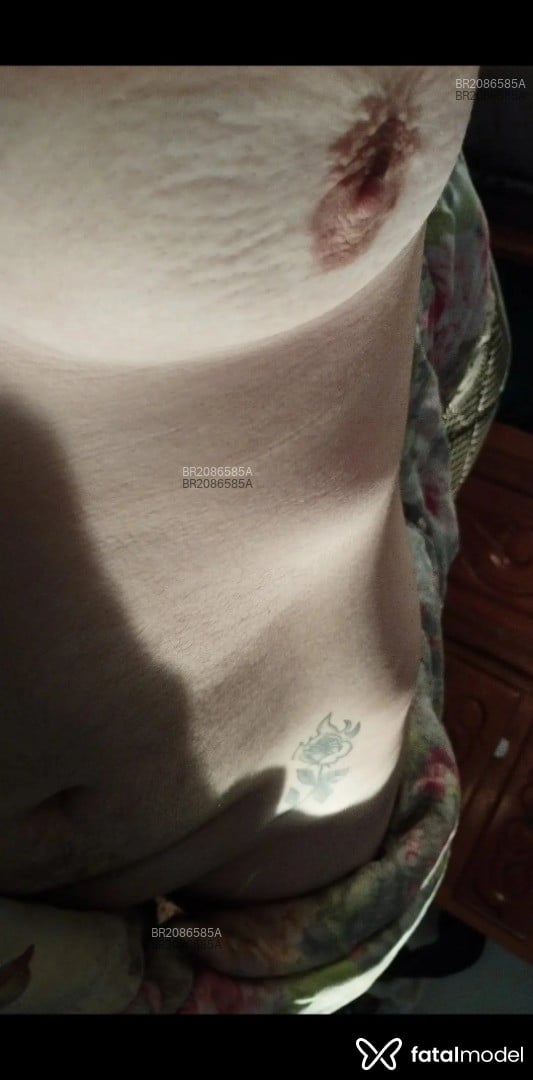 Acompanhante homem trans com cabelo castanho de olhos verdes em Ariquemes - Marcos