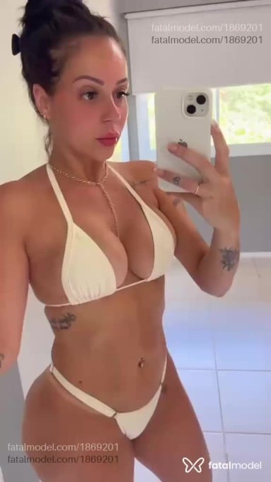 Acompanhante mulher morena (o) de olhos castanhos - Eduarda