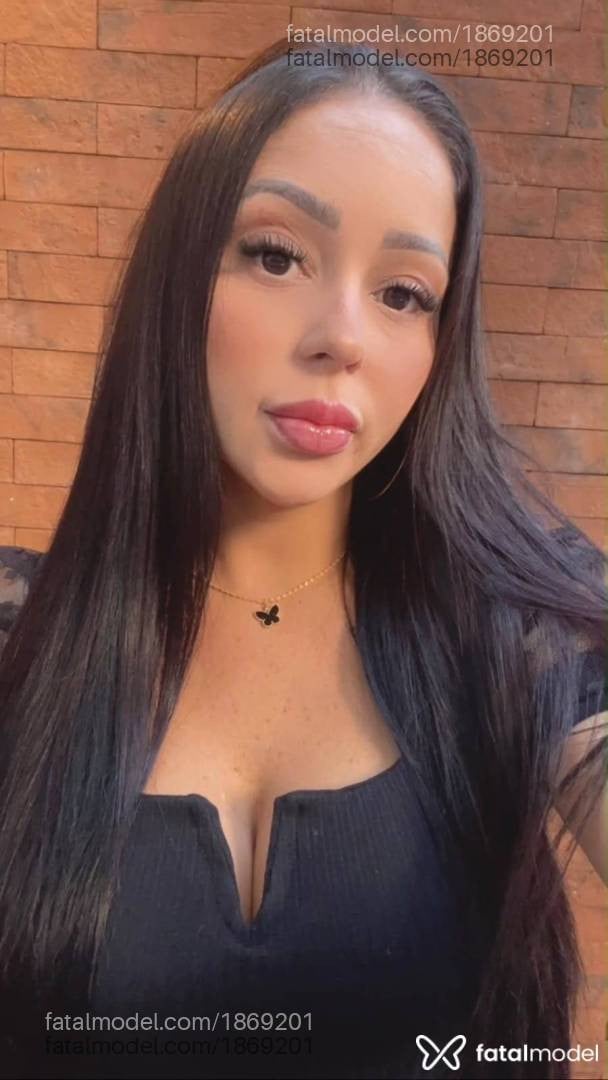 Acompanhante mulher morena (o) de olhos castanhos - Eduarda