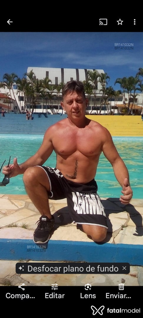 Acompanhante homem loira (o) de olhos castanhos em Varginha Acompanhante homem loira (o) de olhos castanhos em Varginha - Naldo o cara sexy