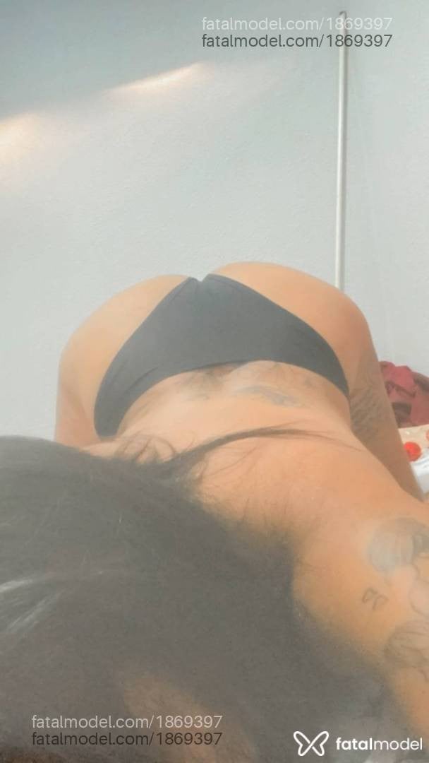 Acompanhante mulher morena (o) de olhos castanhos em Colíder Acompanhante mulher morena (o) de olhos castanhos em Colíder - Thaisinha