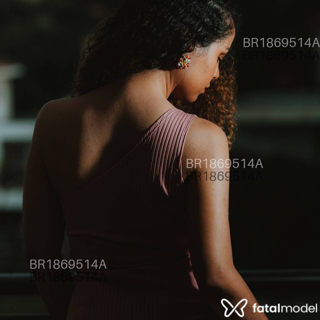 Acompanhante mulher morena (o) de olhos castanhos em São Paulo - Charlottye