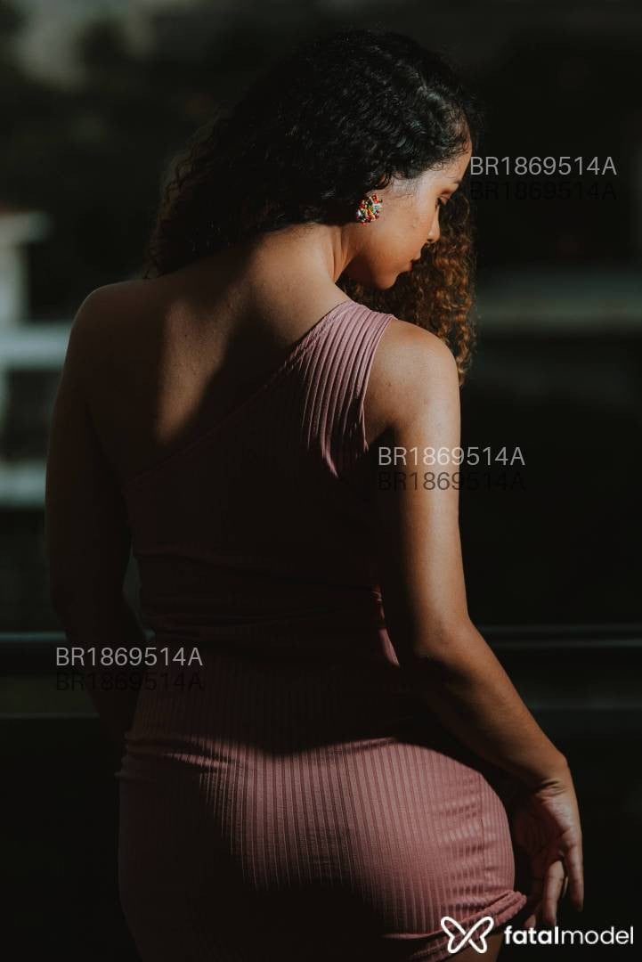 Acompanhante mulher morena (o) de olhos castanhos em São Paulo - Charlottye