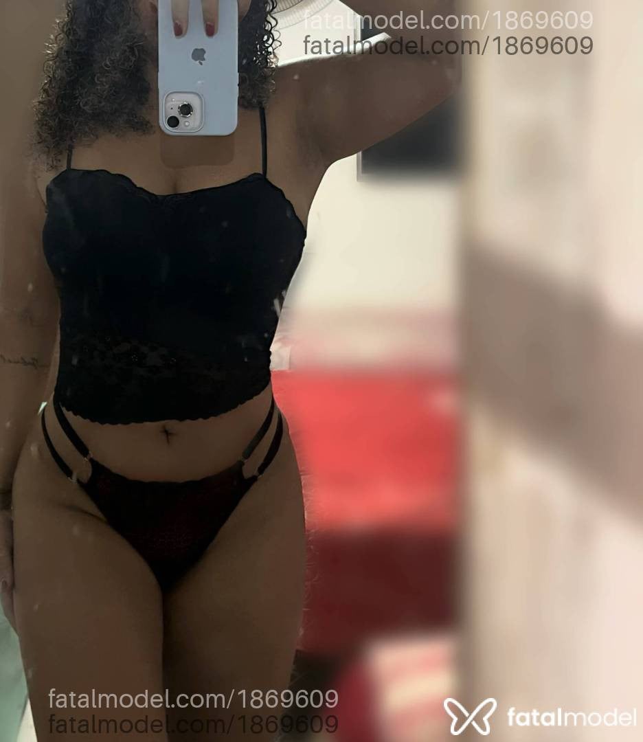 Acompanhante mulher com cabelo castanho de olhos castanhos em Açailândia Acompanhante mulher com cabelo castanho de olhos castanhos em Açailândia - Thalia