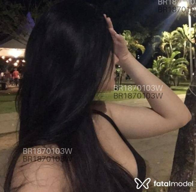 Acompanhante mulher com cabelo castanho de olhos pretos em Virtual - Giselle