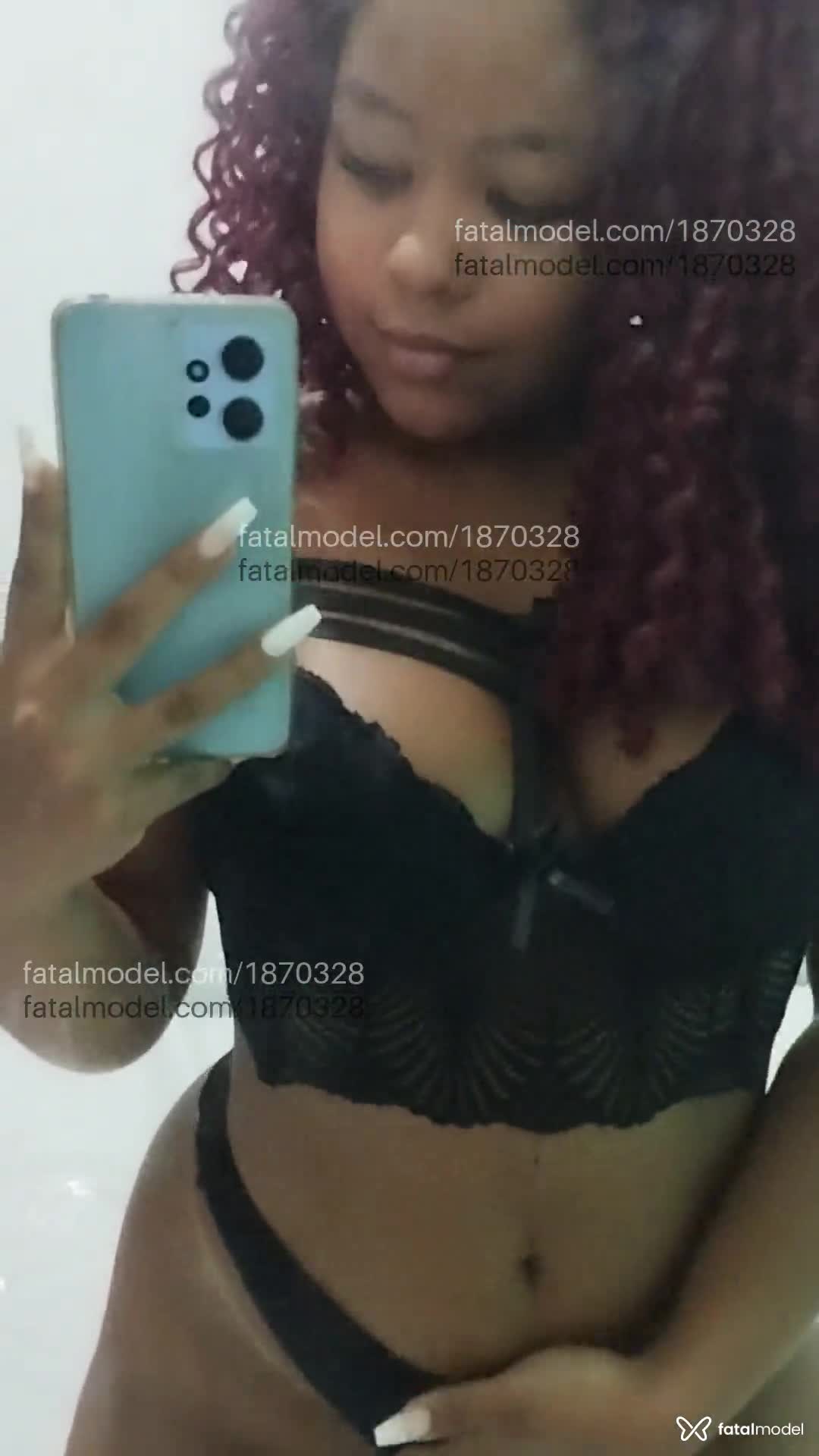 Acompanhante mulher ruiva (o) de olhos castanhos em Rio de Janeiro - Perola