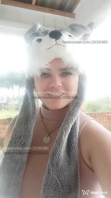 Acompanhante mulher ruiva (o) de olhos verdes em Virtual - Xanademel