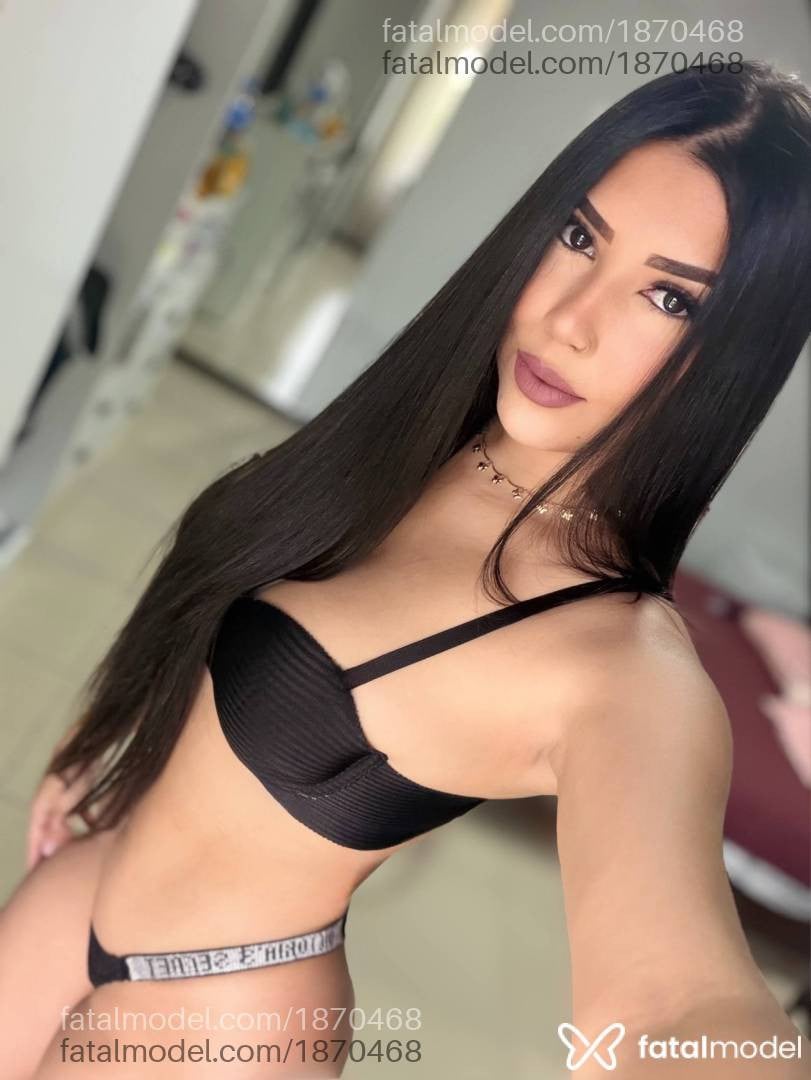 Acompanhante mulher morena (o) de olhos pretos - Gisele Dias