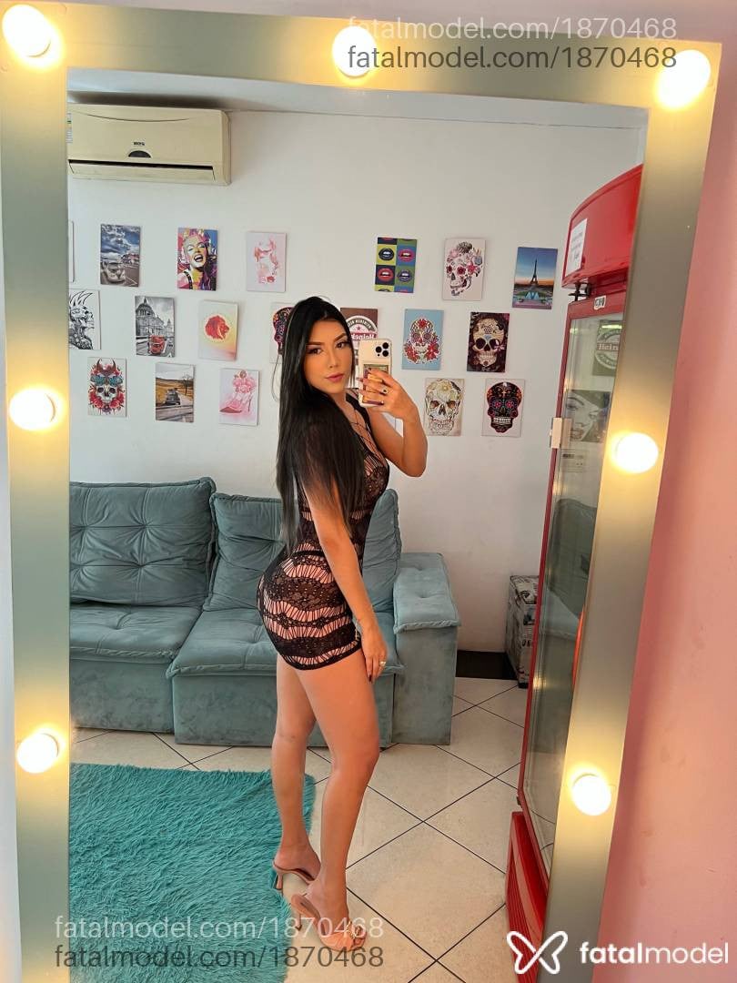 Acompanhante mulher morena (o) de olhos pretos - Gisele Dias