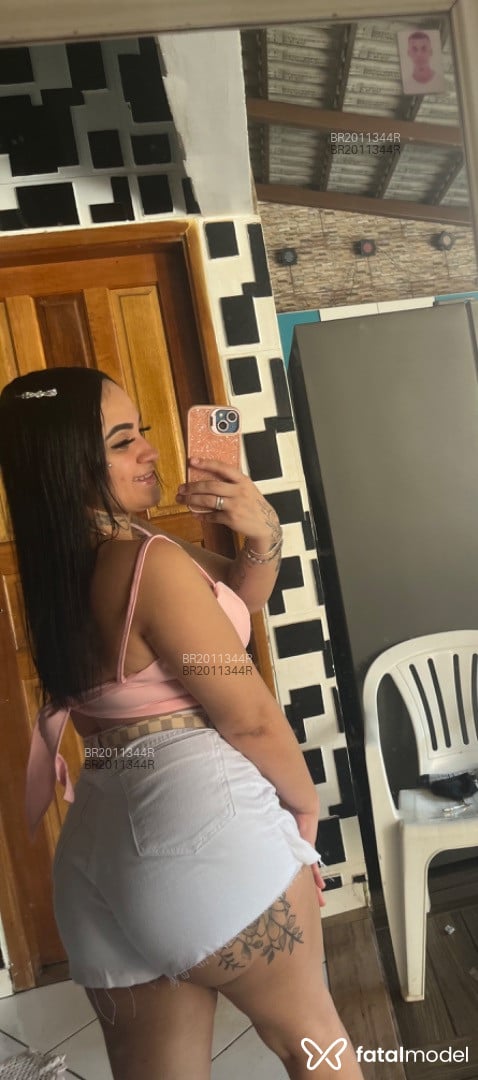 Acompanhante mulher morena (o) de olhos pretos em Prata - Manuely