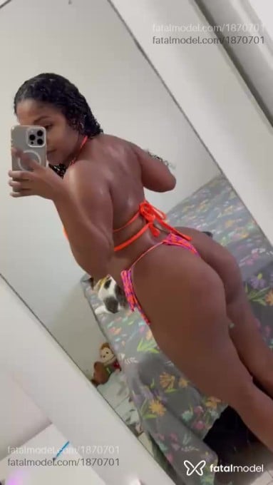 Acompanhante mulher morena (o) de olhos castanhos em Itamaraju - Karolayne Leão