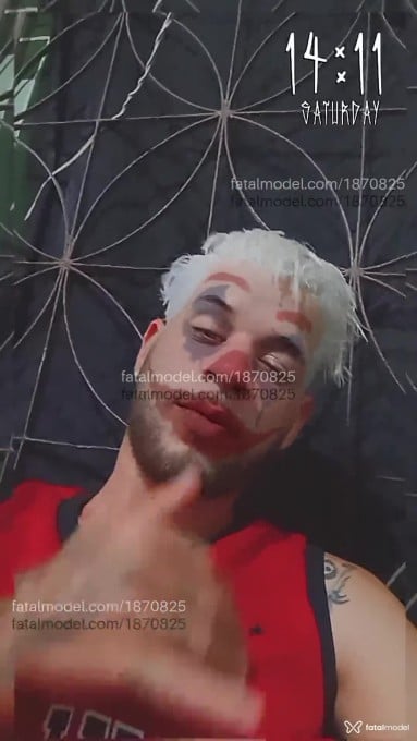 Acompanhante homem com cabelo castanho de olhos mel - Nando Acompanhante homem com cabelo castanho de olhos mel - Nando