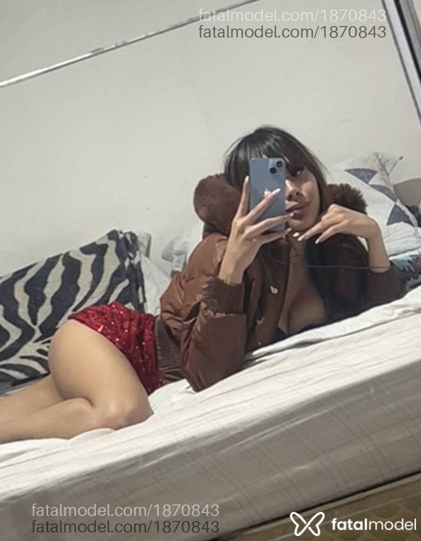 Acompanhante mulher trans com cabelo castanho de olhos castanhos - Isabelly Acompanhante mulher trans com cabelo castanho de olhos castanhos - Isabelly