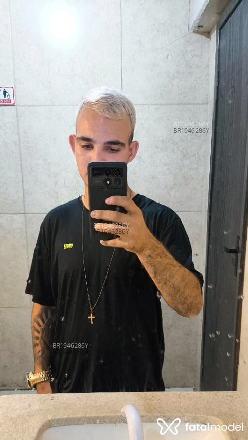 Acompanhante homem morena (o) de olhos castanhos em Gravataí - Pablo