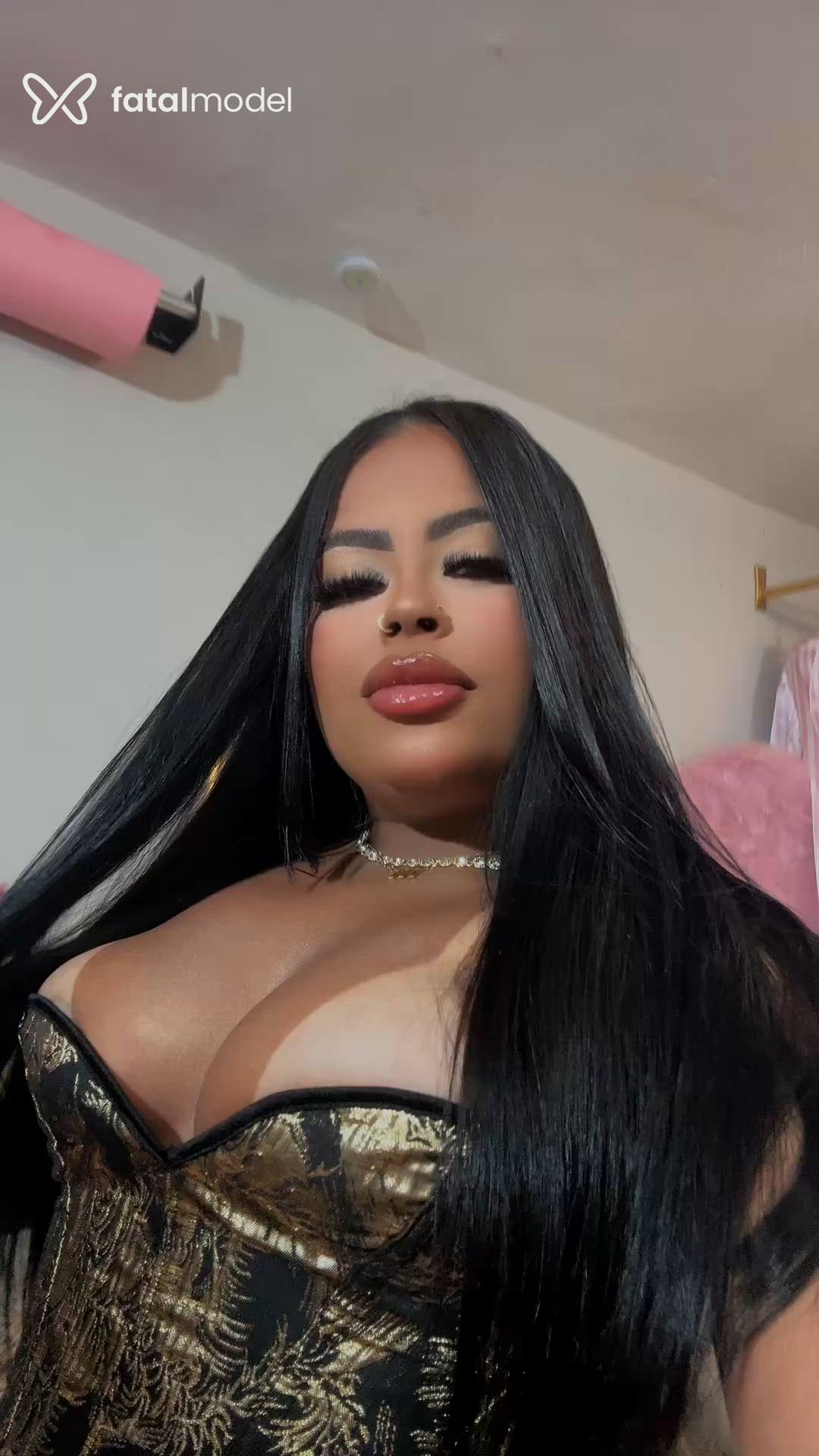 Acompanhante mulher morena (o) de olhos castanhos - Melissa Acompanhante mulher morena (o) de olhos castanhos - Melissa