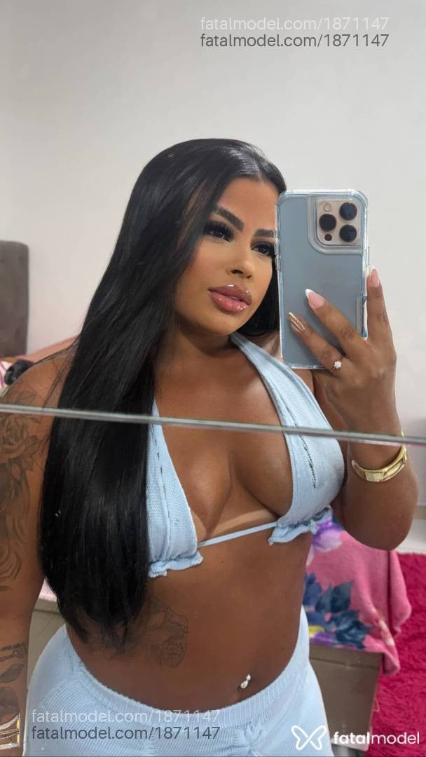 Acompanhante mulher morena (o) de olhos castanhos - Melissa
