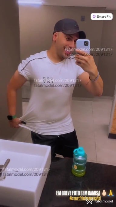 Acompanhante homem com cabelo castanho de olhos castanhos em Florianópolis - Lucas Lima
