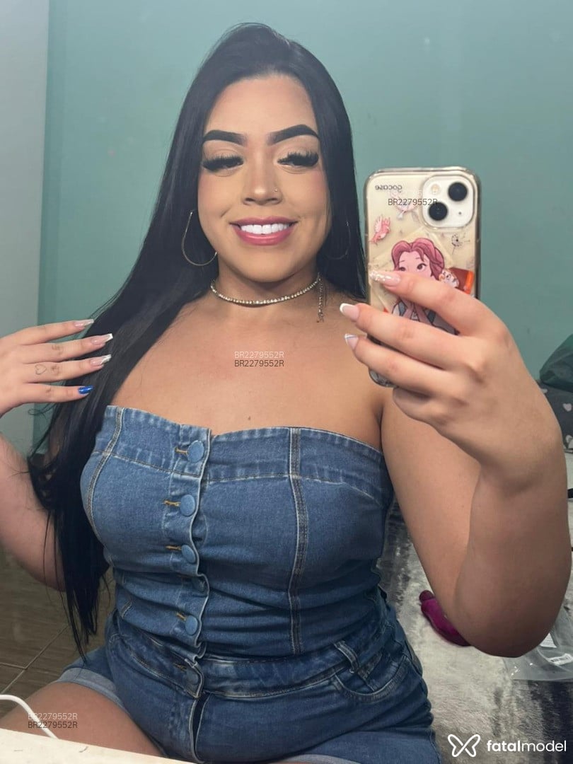 Acompanhante mulher morena (o) de olhos castanhos em São Paulo - Larissa