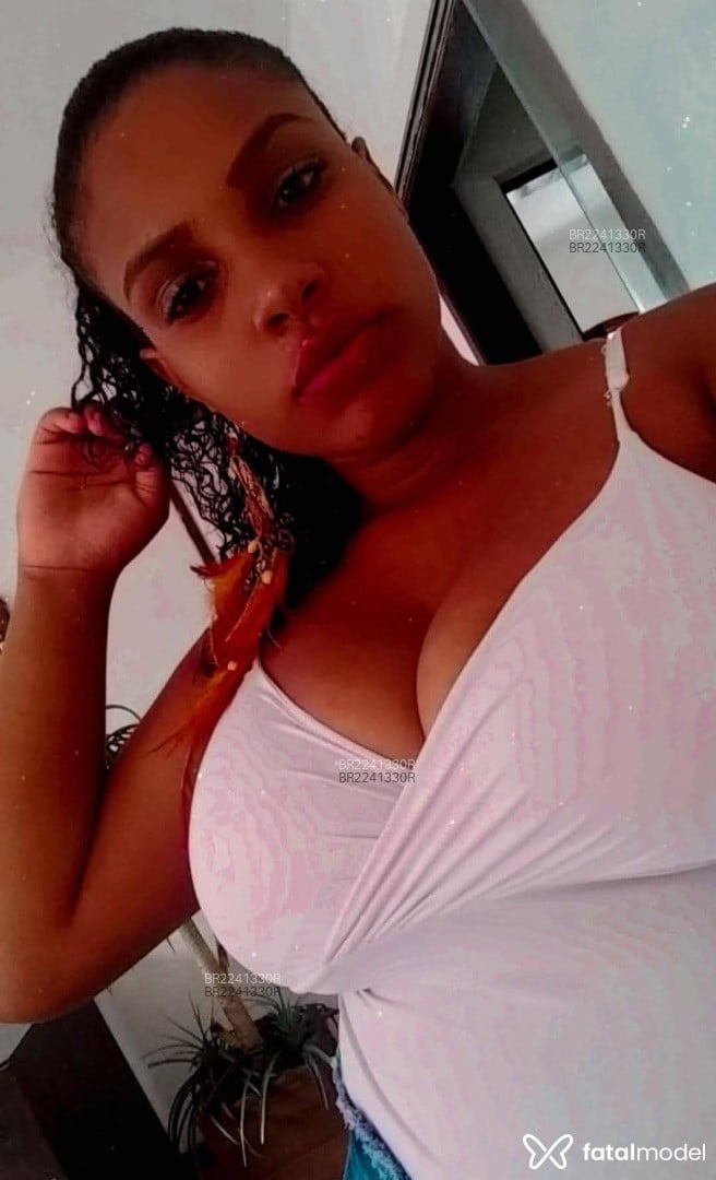 Acompanhante mulher morena (o) de olhos pretos em Suzano Acompanhante mulher morena (o) de olhos pretos em Suzano - Beatriz