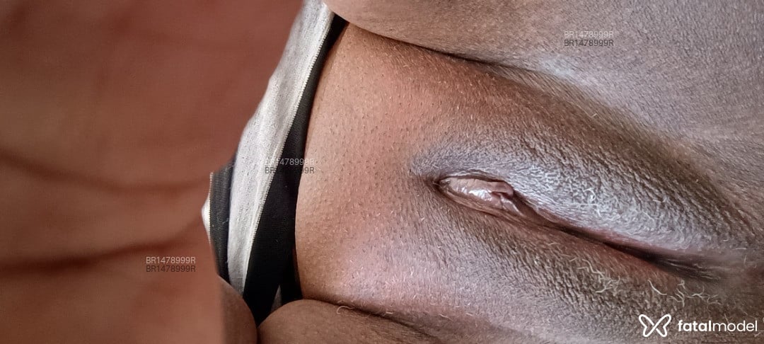 Acompanhante mulher com cabelo castanho de olhos mel - Pantera Negra Acompanhante mulher com cabelo castanho de olhos mel - Pantera Negra