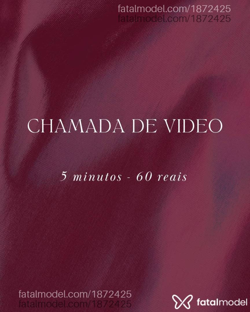 Acompanhante mulher com cabelo castanho de olhos castanhos - Celine Akemi