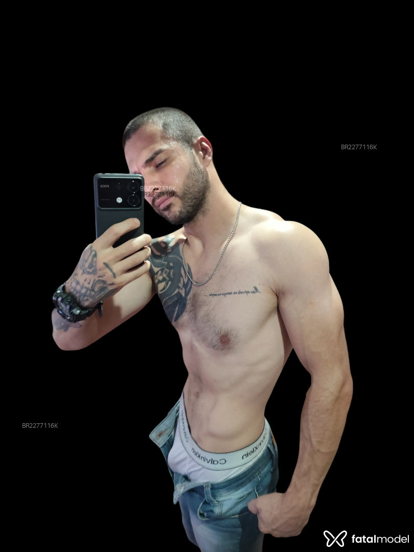 Acompanhante homem com cabelo castanho de olhos castanhos - Bruno Rocha