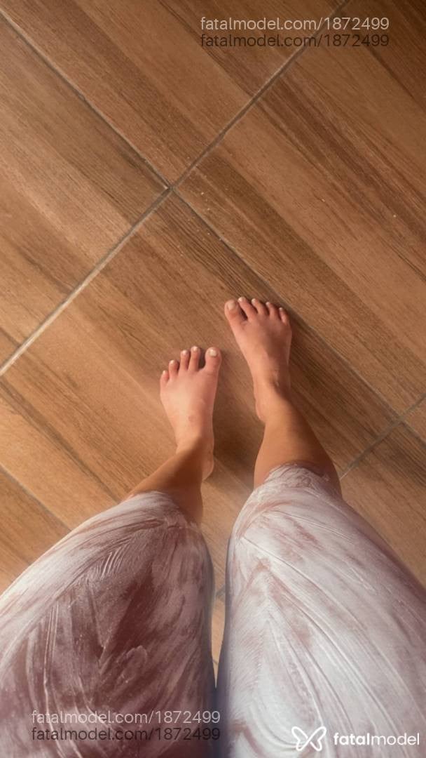 Acompanhante mulher morena (o) de olhos pretos - Ste Oliveira