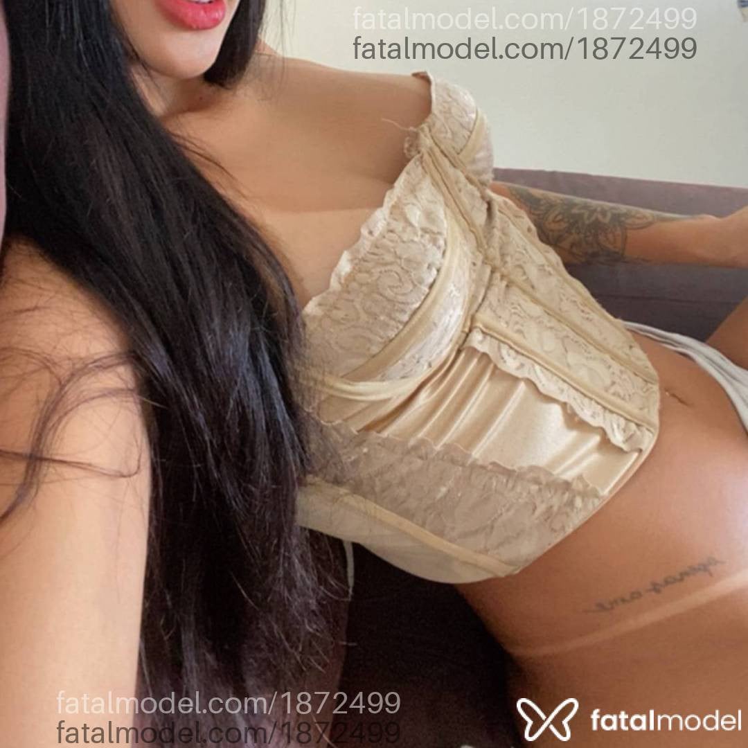 Acompanhante mulher morena (o) de olhos pretos - Ste Oliveira